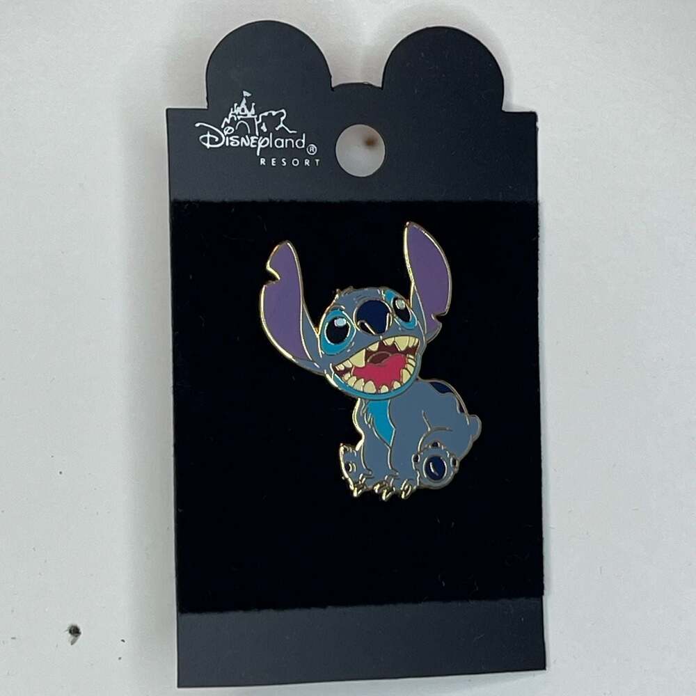 Disney Parks Stitch Enamel Pin, Lilo & Stitch Character, New on Card
